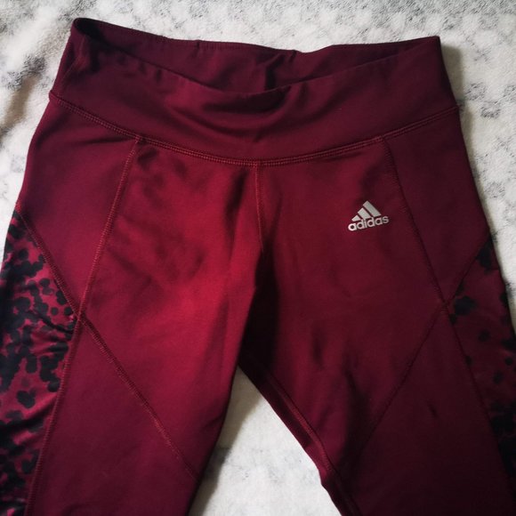 **SOLD**Adidas Red lepard print workout leggings - Picture 1 of 8